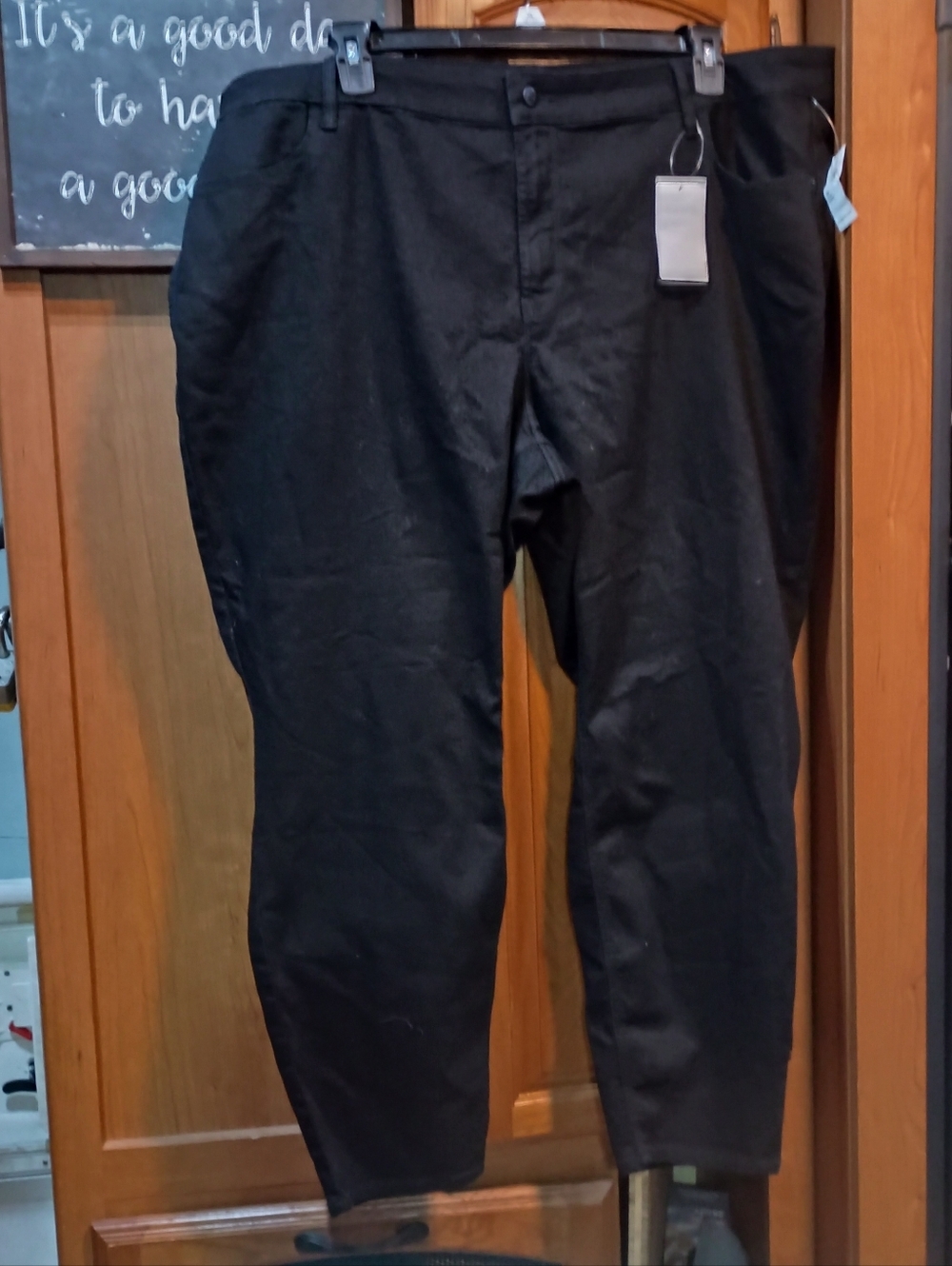 NWT Old Navy Black Super Skinny Pants 26 Short